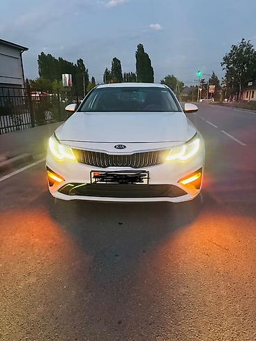 яркие: Kia Optima: 2018 г., 2 л, Автомат, Газ, Седан — 2