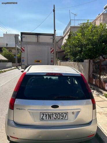 Ford Fiesta: 1.4 l. | 2004 έ. | 148800 km. Χάτσμπακ