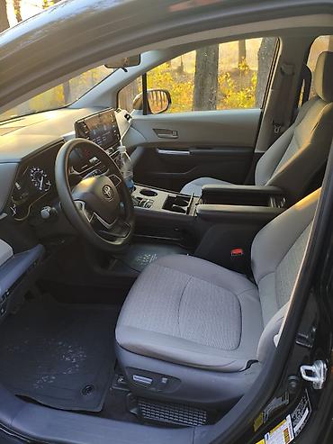 lx 570 2014: Toyota Sienna: 2021 г., 2.5 л, Вариатор, Гибрид, Минивэн — 9