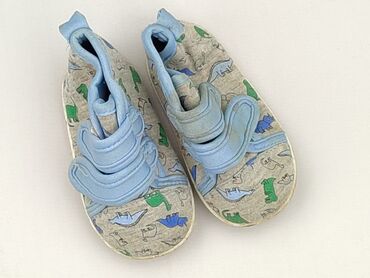 Slippers 20, Used