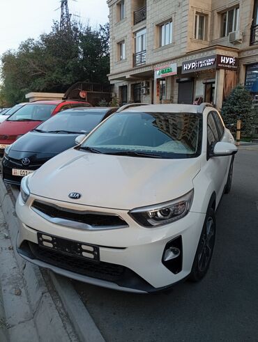 Kia: Kia Stonic: 2019 г., 1.4 л, Автомат, Бензин, Кроссовер