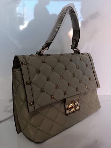 Torbe: Torbe 
Velike cena 4100din, manje po 3000din — 8