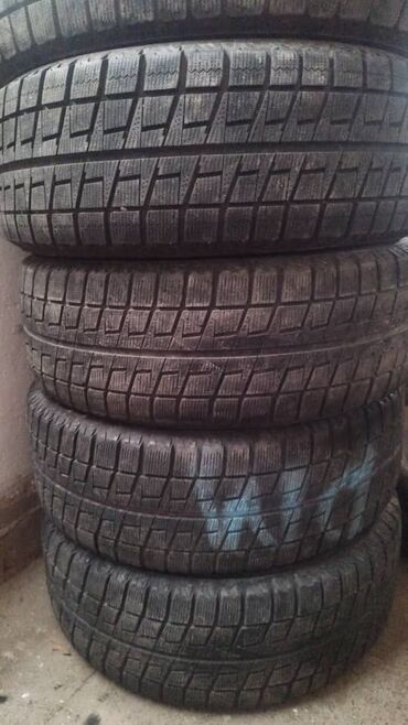 Шины: Шины 215 / 65 / R 16, Зима, Б/у, Комплект, Легковые, Япония, Bridgestone