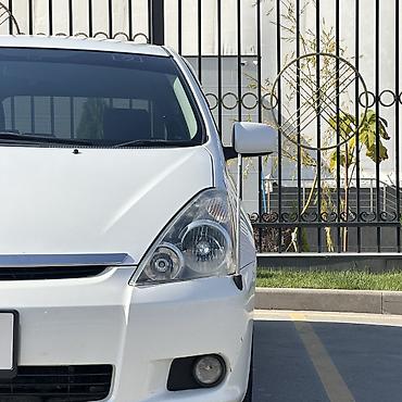 Toyota WISH: 2004 г., 2 л, Автомат, Бензин, Универсал