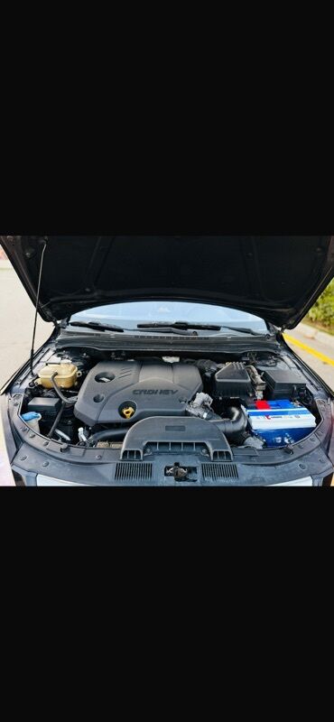 Hyundai: Hyundai i30, qara rəng, 5 qapılı hatchback. Mühərrik və yürüş - CRDi — 3