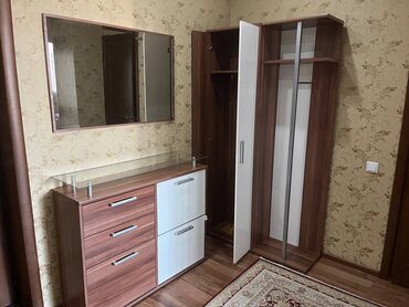 гарнитуры для прихожей: Кире бериш үчүн гарнитур, Шкаф, Комод, Күзгү
