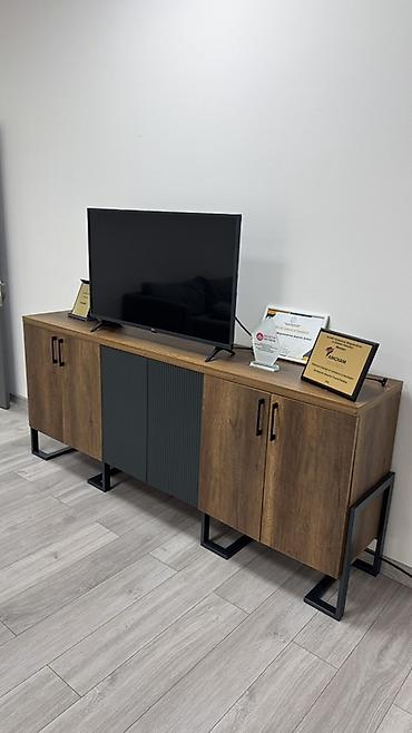 Ofis mebeli: Mebel dəsti – ofis üçün modern “loft” üslubu Tərkib: - Geniş direktor — 2