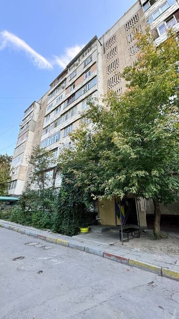 прадаю квартиру: 2 комнаты, 52 м², 106 серия, 2 этаж, Косметический ремонт