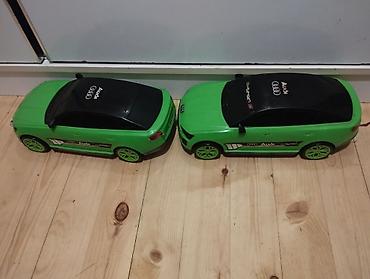 kinder oyuncaq: Yaşıl rəngdə iki ədəd oyuncaq avtomobil – Audi temalı model - Korpus — 1