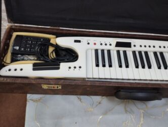 Sintezatorlar: Sintezator, Roland, İşlənmiş, Ünvandan götürmə -da lalafo.az — 6 Sintezatorlar: Sintezator, Roland, İşlənmiş, Ünvandan götürmə — 6