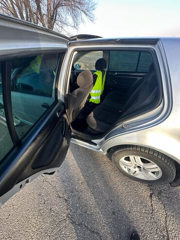 Volkswagen: Volkswagen Golf: 1998 г., 1.6 л, Механика, Бензин, Хэтчбэк — 6