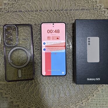 islenmis notebook aliram: Samsung Galaxy S23, 256 GB, rəng - Bənövşəyi, Barmaq izi, Simsiz şarj, İki sim kartlı