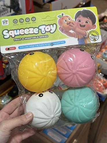moon ball: Набор антистресс-игрушек Squeeze Toy — серия Fruit & Vegetable. - — 1
