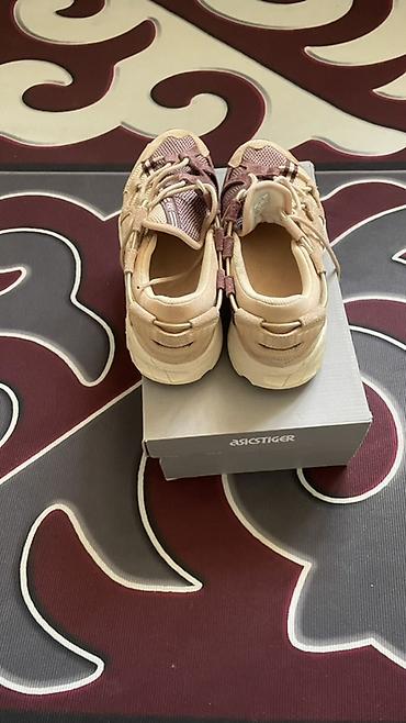 mango 36: Кроссовки ASICS Tiger - Модель: спортивные кроссовки ASICS Tiger — 4