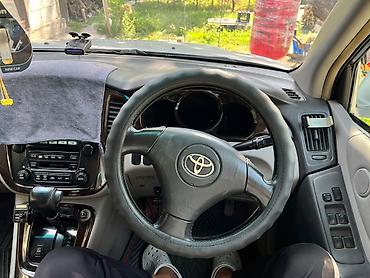 toyota klyger: Toyota Kluger: 2002 г., 2.4 л, Автомат, Бензин, Кроссовер — 9