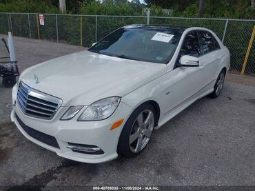 Mercedes-Benz: Mercedes-Benz E-Class: 6 l. | 2012 έ. Sedan