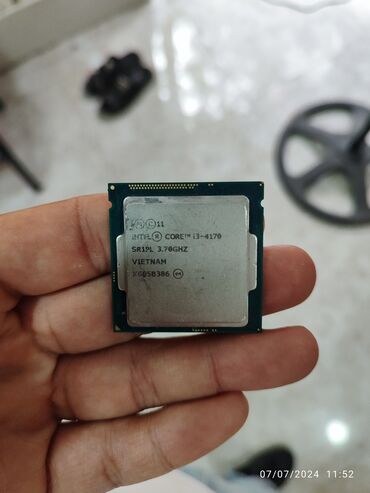işlənmiş noutbuklar kreditlə: Prosessor Intel Core i3 4170, 3-4 GHz, 8 nüvə, İşlənmiş