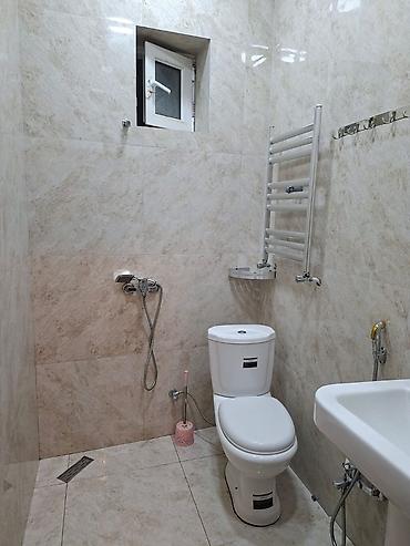 kirayə mənzil 1 otaqlı: 3 otaqlı mənzil binede atıcılıqda merkezde rahat marketın yanında 2 — 5