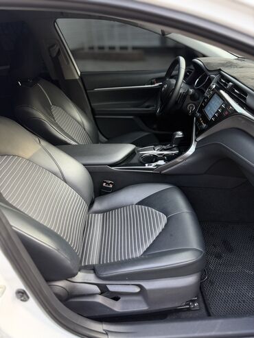 Toyota: Toyota Camry: 2019 г., 2.5 л, Автомат, Бензин, Седан at lalafo.kg — 10 Toyota: Toyota Camry: 2019 г., 2.5 л, Автомат, Бензин, Седан — 10