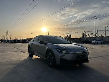 nisan march: Toyota bZ3: 2023 г., Электромобиль, Седан — 4