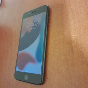 ratsiya telefon: IPhone 7 Plus, 32 ГБ, Черный, Отпечаток пальца, Face ID