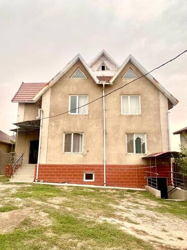 продаю дом городок ордо: Үй, 240 кв. м, 8 бөлмө, Менчик ээси, Эски ремонт