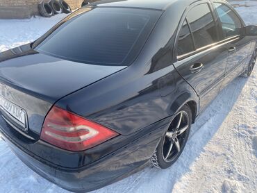 Mercedes-Benz: Mercedes-Benz : 2004 г., 2.3 л, Механика, Бензин, Седан