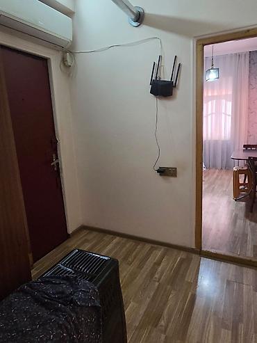 bakida hovuzlu evler: 2 otaqlı mənzil – zövqlə təmir olunmuş, işıqlı və rahat plan Ümumi — 1