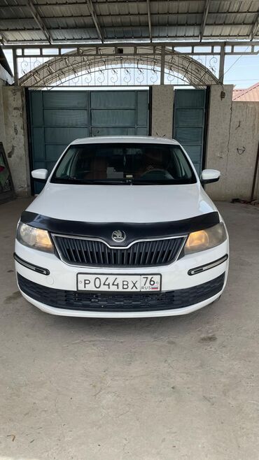 Skoda: Skoda Rapid: 2017 г., 1.6 л, Автомат, Бензин, Седан
