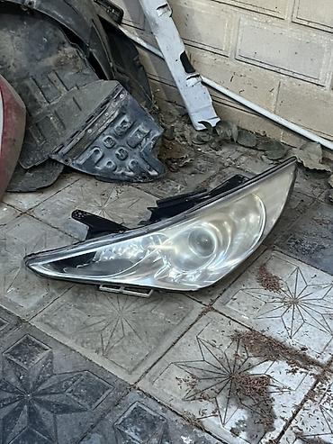 olu purjun: Sol, Yaxın və uzaq vuran işıqlar Hyundai, 2014 il, İşlənmiş — 2