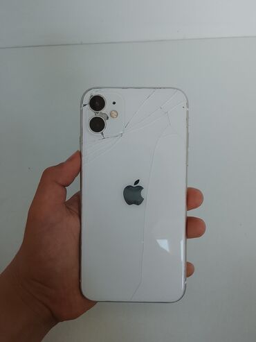 iphone xs max цена в бишкеке бу: IPhone 11, Б/у, 128 ГБ, Белый, Чехол, 77 %