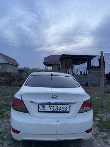 Hyundai: Hyundai Solaris: 2011 г., 1.6 л, Механика, Бензин