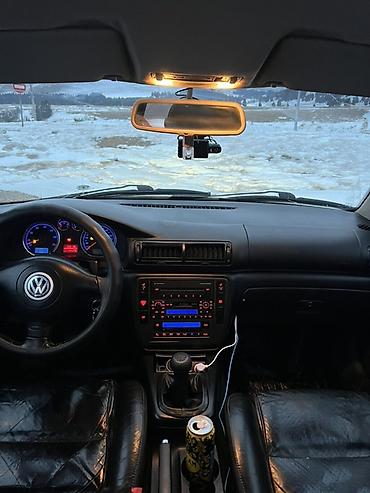 Volkswagen: Volkswagen Passat: 2002 г., 2 л, Механика, Бензин, Седан — 8