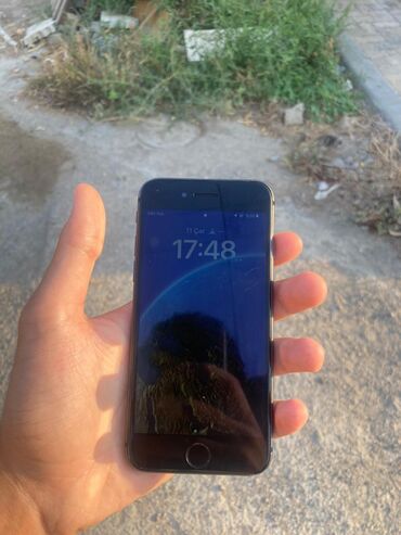 apple 6s qiymeti: IPhone 8, 64 GB, Qara