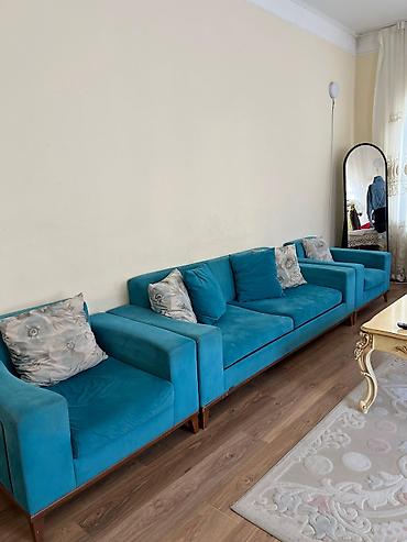 Divan kreslo satilir 200 azn Açılır baza var Ünvan Xətai