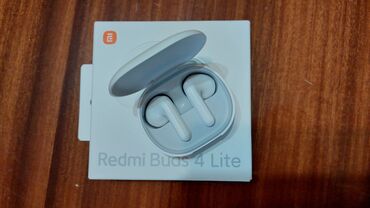 samsung buds qiymeti: Redmi Buds 4 Lite yenidir orjinaldır. hediyye alınıb ama işledilmeyib