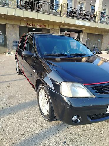 Renault: Renault sedan Xüsusiyyətlər: - Kuzov: 4 qapılı sedan, qara rəng - — 2