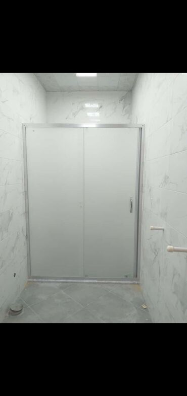 Duş kabinaları, arakəsmələr: Yeni Arakəsmə, Düzbucaqlı, Pulsuz çatdırılma — 6