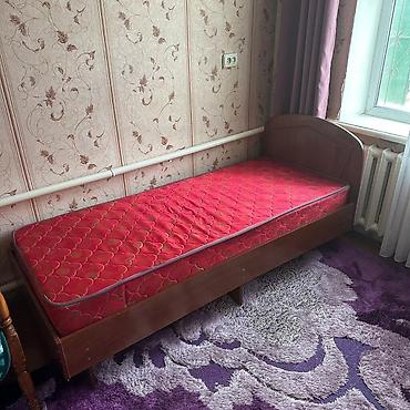 Кровати: Односпальная кровать с матрасом. Три штуки В хорошем состоянии. При — 2
