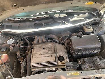 Lexus: Lexus RX (I nəsil) krossover - Gümüş rəngli kuzov, 5 qapı, geniş — 9