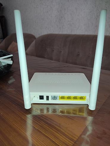 azercell data kart 4g: İki ədəd Wi‑Fi router paketi. 1) Tenda Wi‑Fi router - 3 ədəd xarici — 4
