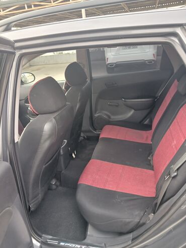 Hyundai: Hyundai i30 CW (Universal) – boz rəng, şəhər və uzun məsafələr üçün — 12