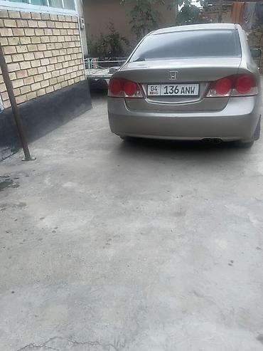 mitsubishi lancer: Honda Civic: 2006 г., Седан — 3
