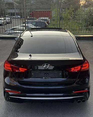 elantra luxe: Hyundai Elantra: 2018 г., Седан — 2