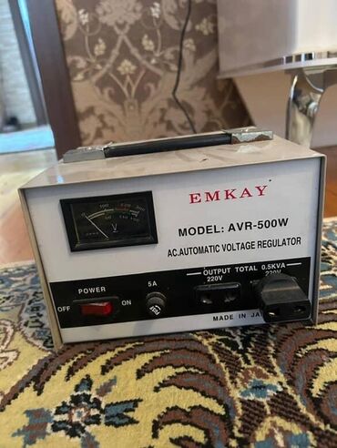 Stabilizatorlar: Stabilizator 2 ededdi 500-1000 gucunde Qiymet 500 w - 15 azn 1000 w