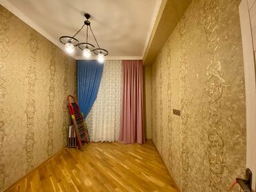 Yeni tikili: 3 otaqlı, Yeni tikili, 100 kv. m — 3