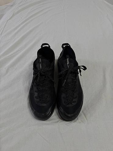 arcteryx купить: Кроссовки, 42.5, 43, Б/у, цвет - Черный, Самовывоз, Бесплатная доставка, Платная доставка — 3