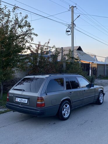 мерс 211 ош: Mercedes-Benz W124: 1988 г., 2.5 л, Механика, Дизель, Универсал