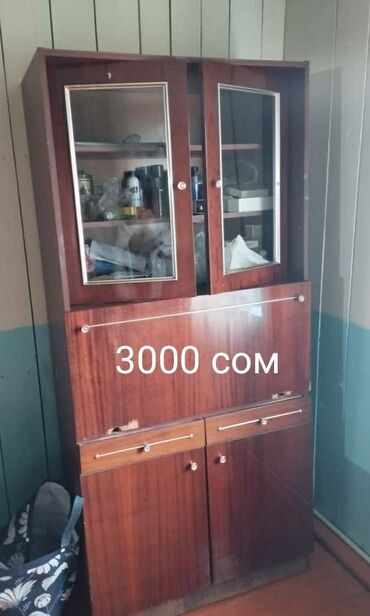 Шифоньеры: Шифоньер с антресолью большой 3 створчатый, разная мебель б/у. Район — 26