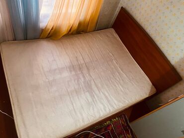 двуспальные деревянные кровати: Двуспальная Кровать, Б/у